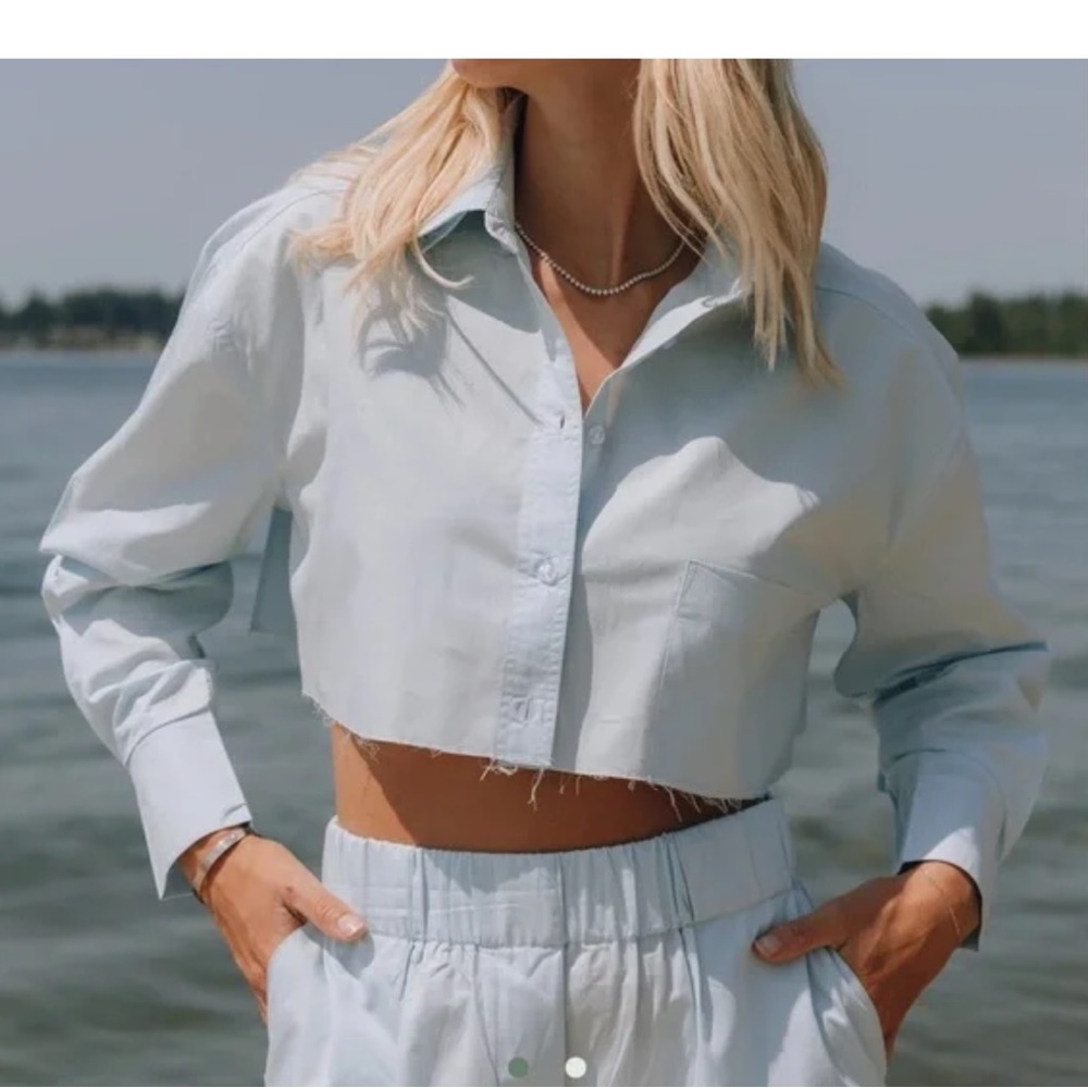 COPY - Daily Drills Ultra Cropped Poplin Button Down in Blue